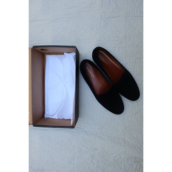 VIONIC Black Suede Willa Loafer NWT - Picture 4 of 8